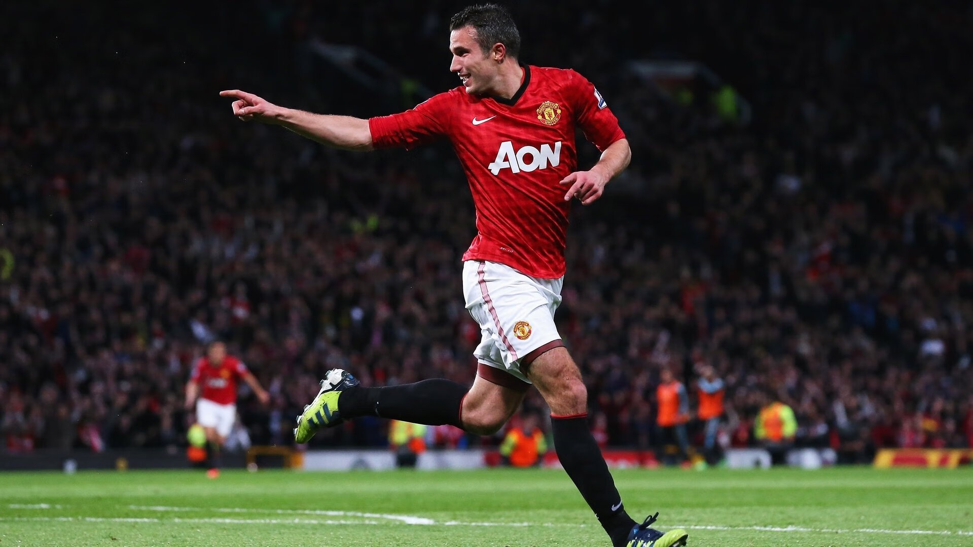 乐鱼体彩-曼联的失利:滕哈格的换人调整引争议,滕哈格执教风格